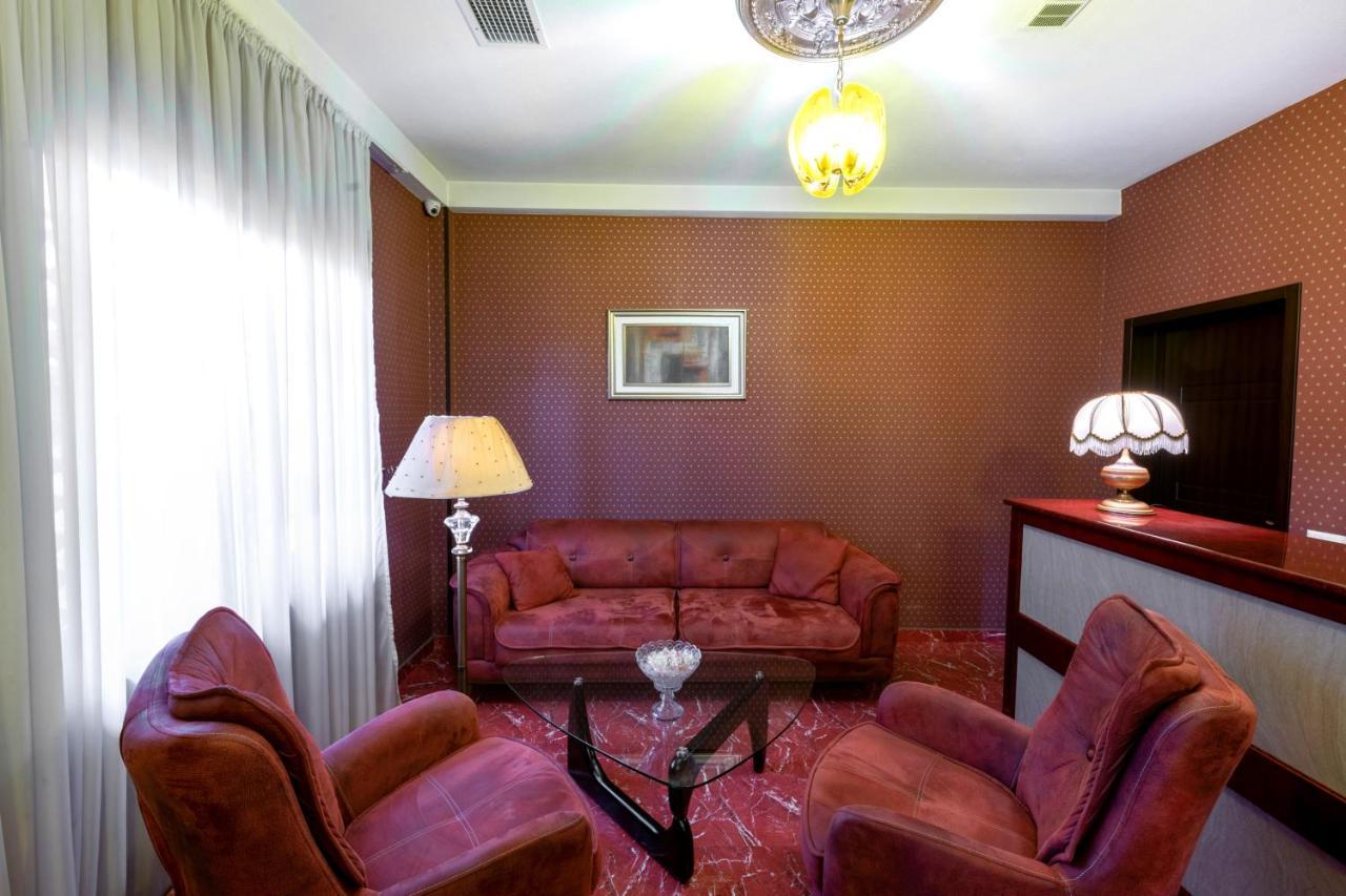 - Granada - Boutique Hotel - Tbilisi - Eksteriør bilde